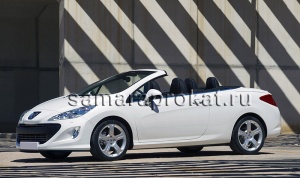 Peugeot 308CC Белого цвета