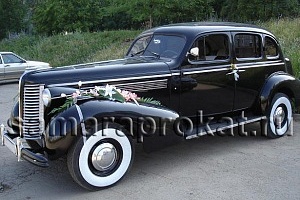 Buick 1938 г.в. черного цвета